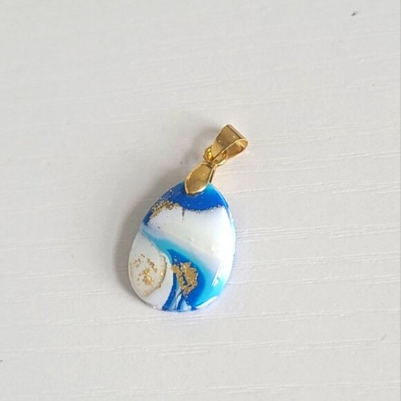 Beautiful Boho Coastal Blue White Gold Agate Gemstone Resin Chunky Pendant - Picture 3 of 7